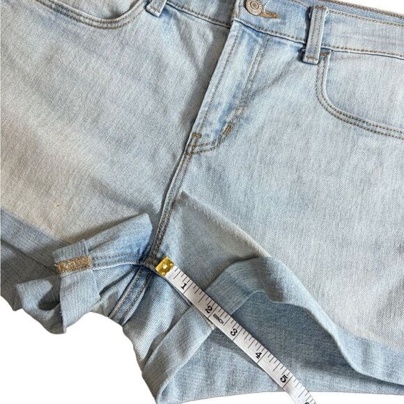 Old Navy rolled bottom jeans shorts light denim size 6 - Picture 11 of 11